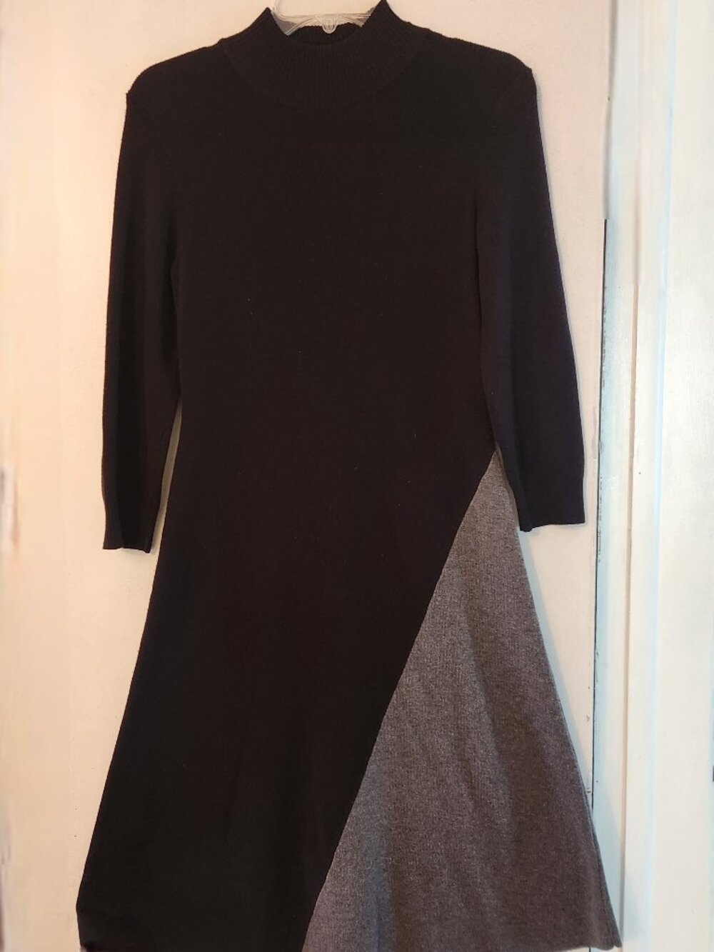 Black 3/4 sleeve knit sweater dress, two tone